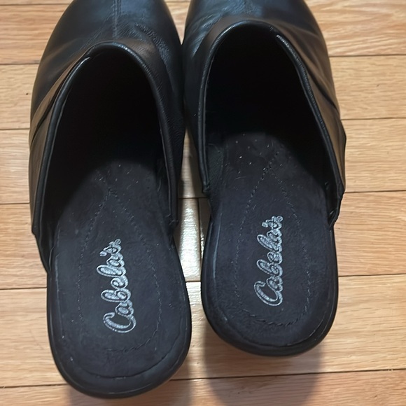 Cabela’s Good condition womens slip on clog style shoes, black size 11 M - Picture 2 of 3
